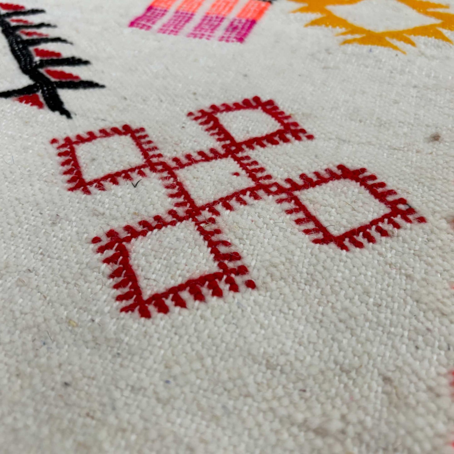 Tapis berbère Azilal Kilim • Motifs géométriques colorés