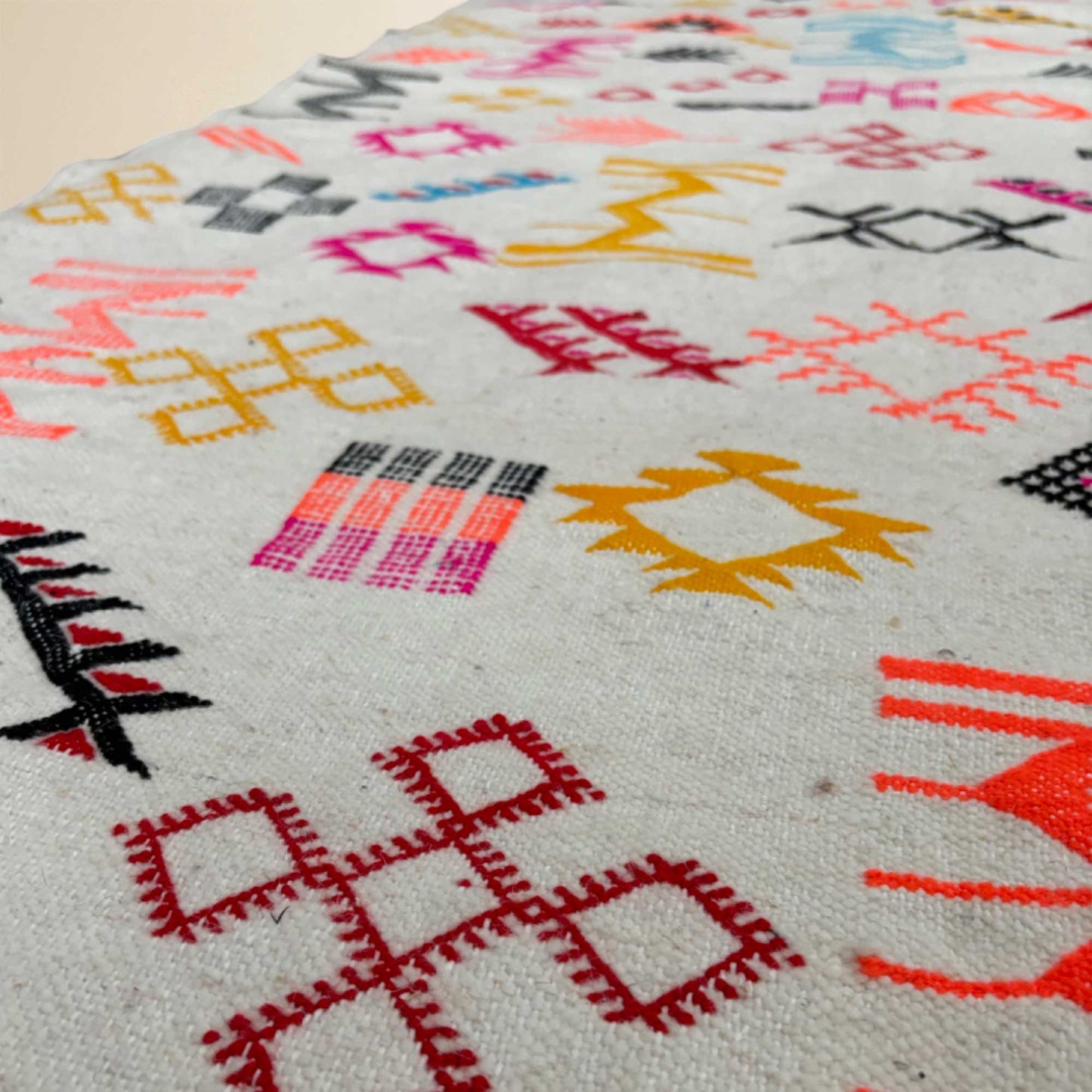 Tapis berbère Azilal Kilim • Motifs géométriques colorés