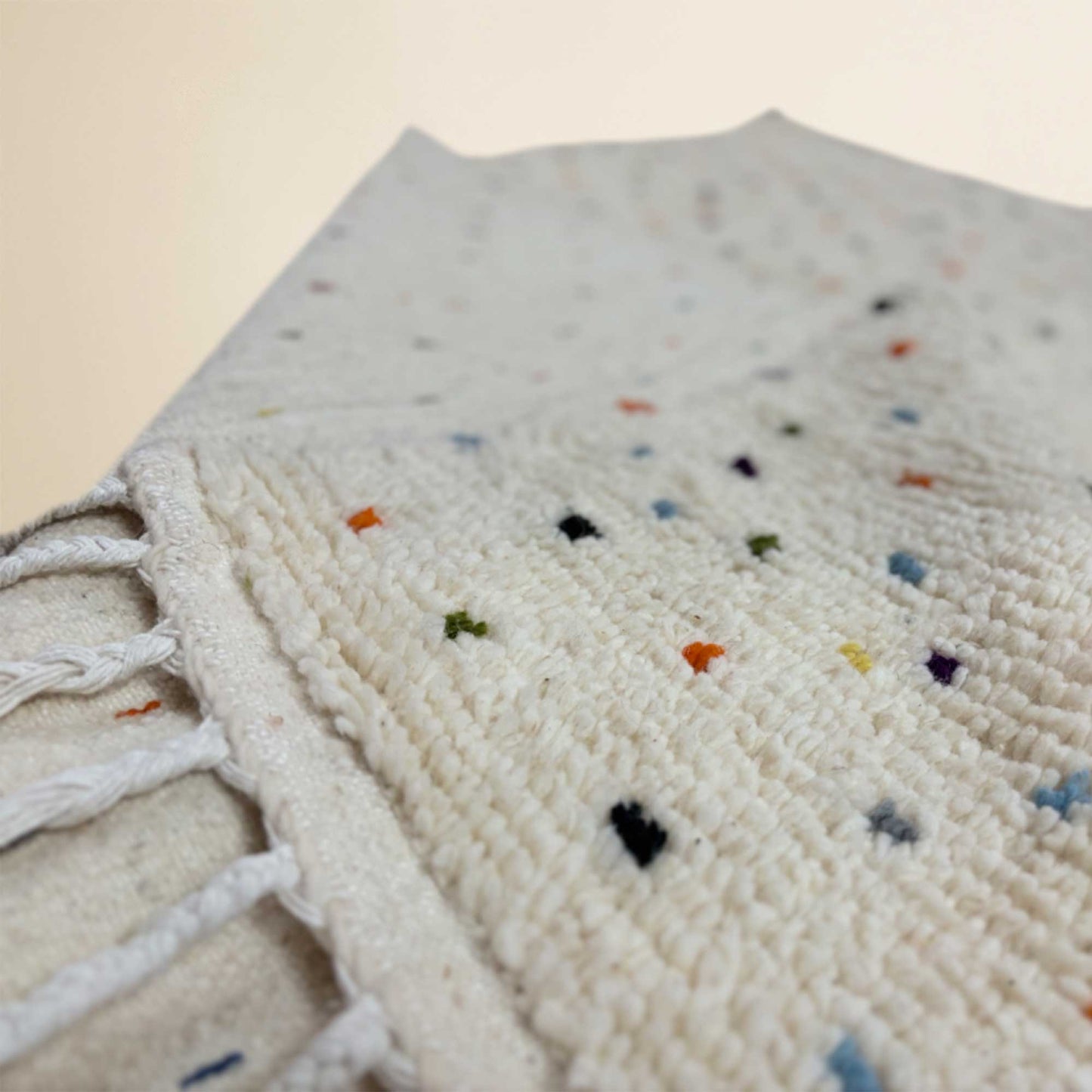 Tapis berbère Beni Ouarain • Motif à petits points colorés