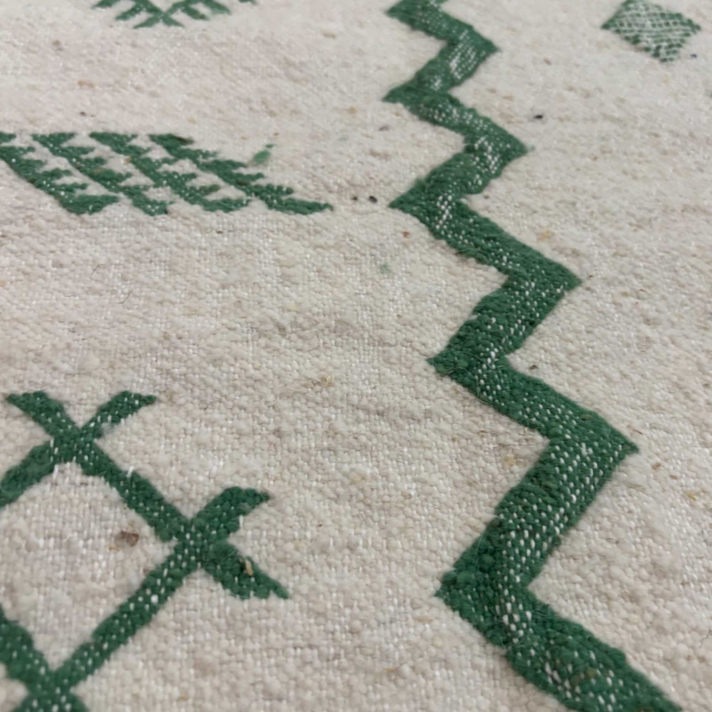 Tapis berbère Kilim Azilal • Motifs géométriques vert eau