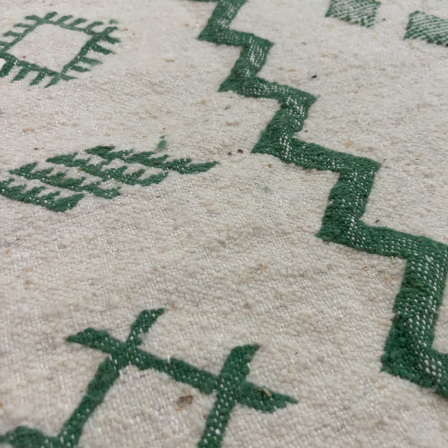 Tapis berbère Kilim Azilal • Motifs géométriques vert eau