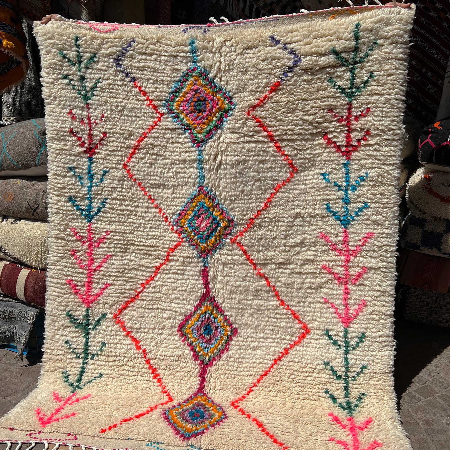 Tapis berbère Azilal coloré •  Motifs traditionnels
