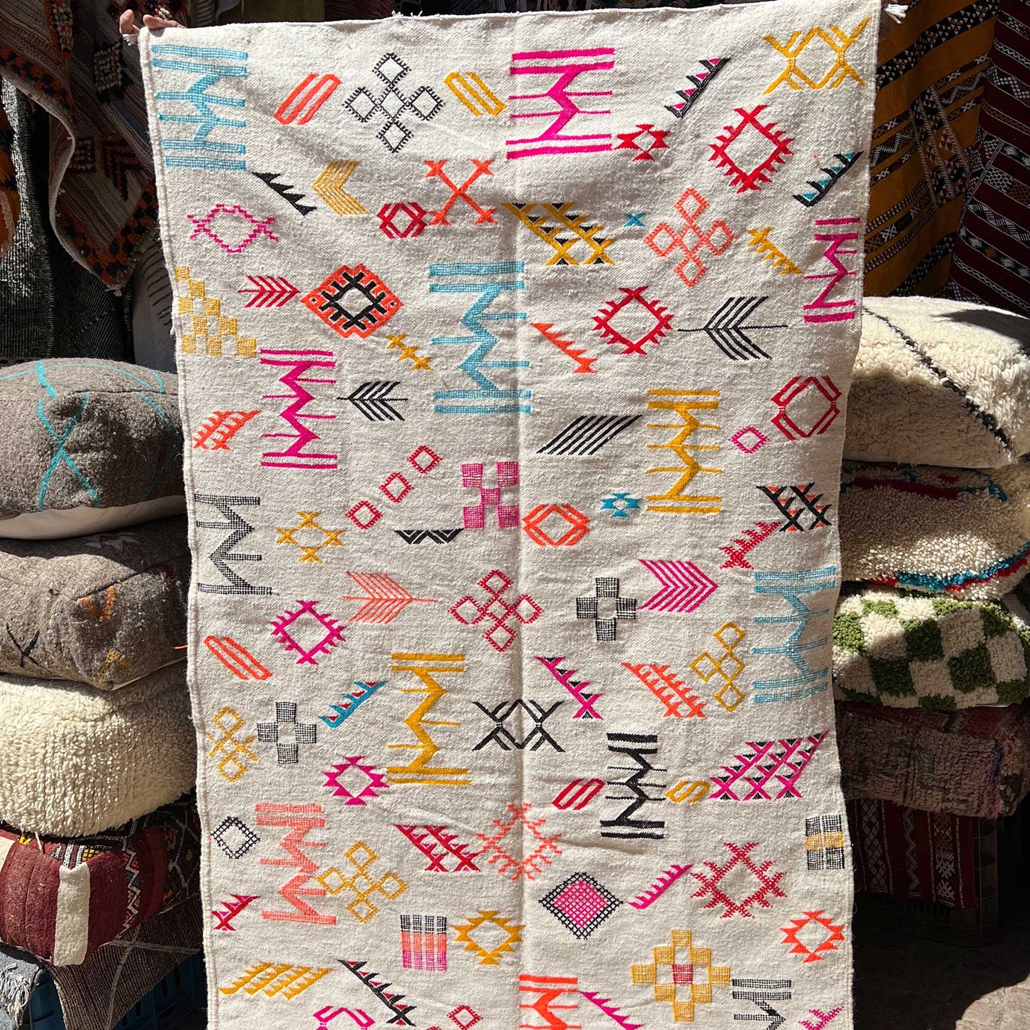 Tapis berbère Azilal Kilim • Motifs géométriques colorés