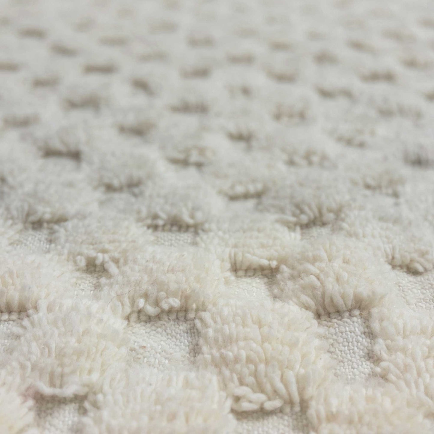 Beni Ouarain Berber Rug • Textured white tile pattern