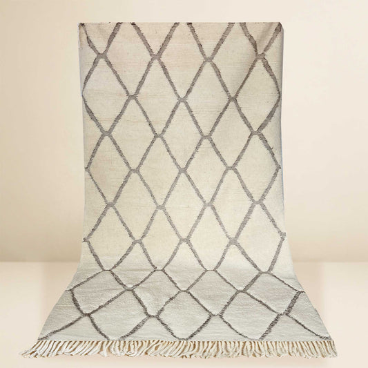 Beni Ouarain Berber rug • Brown diamond pattern on a beige background