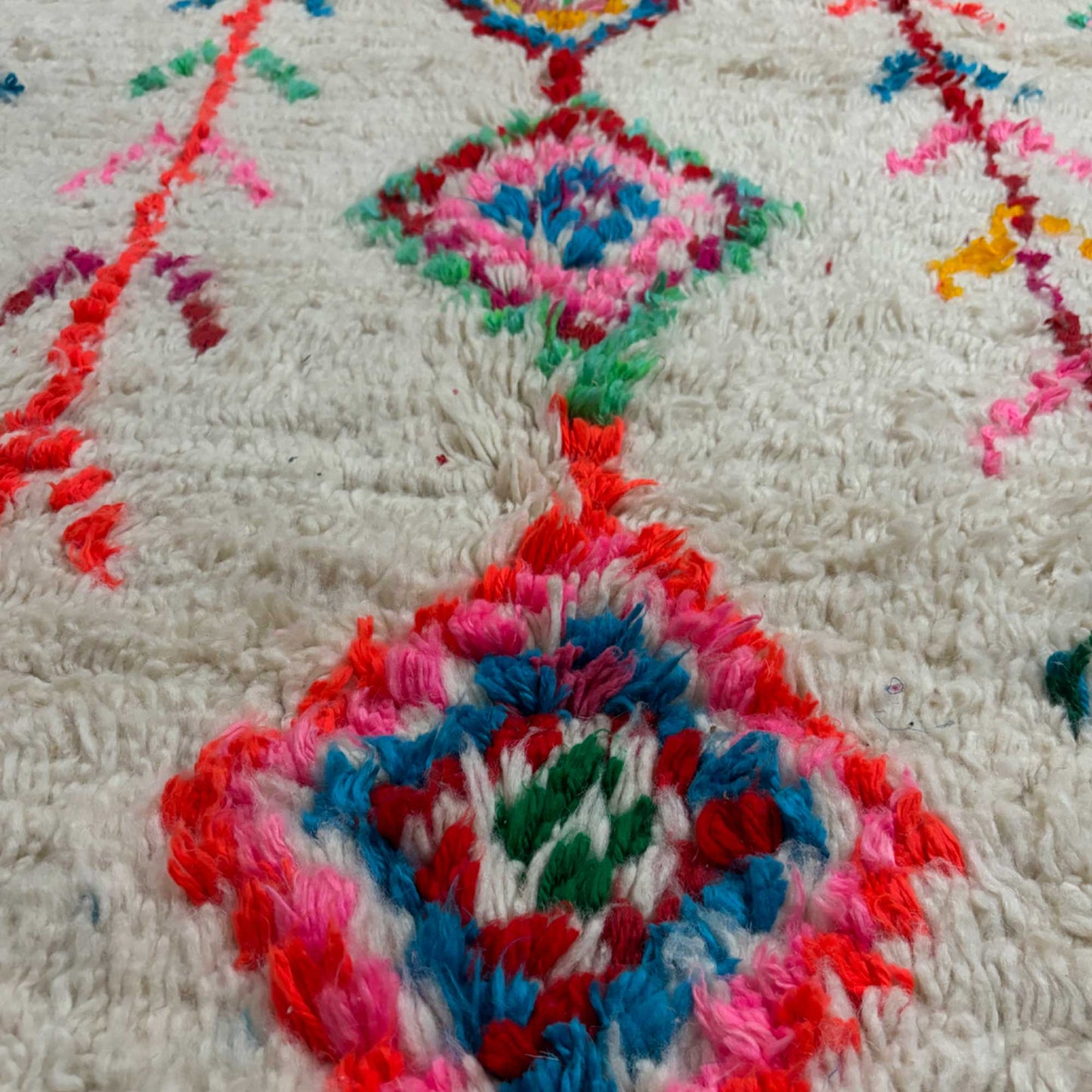 Tapis berbère Azilal coloré • Motifs losanges multicolores