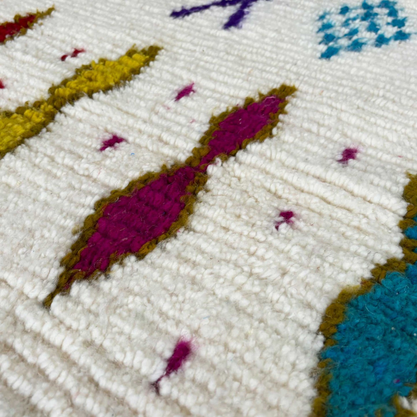 Tapis berbère Beni Ouarain • Motifs géométriques colorés