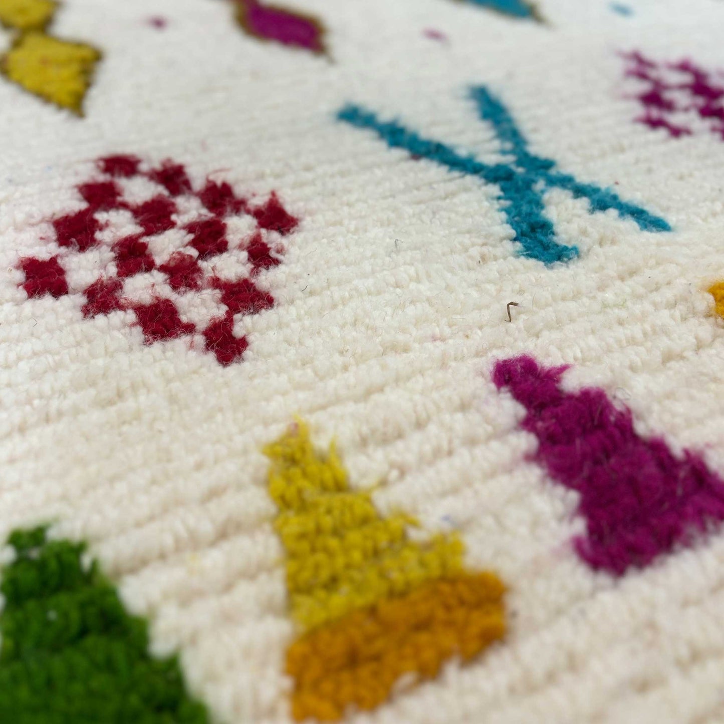 Tapis berbère Beni Ouarain • Motifs géométriques colorés